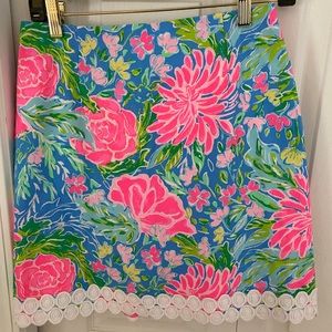 Lilly Pulitzer Izzy skirt size 4